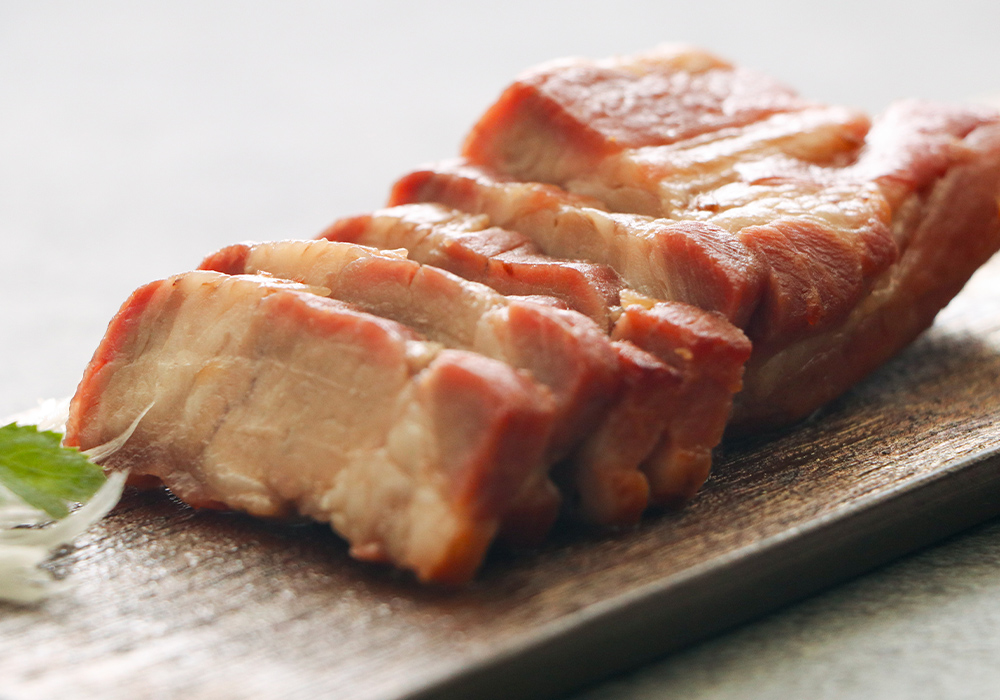 旨味がジュワッと窯焼きチャーシュー