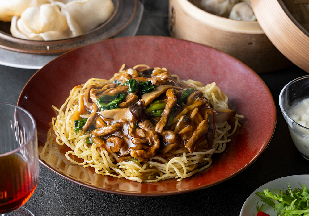 牛肉と青菜のコク旨あんかけ焼きそば
